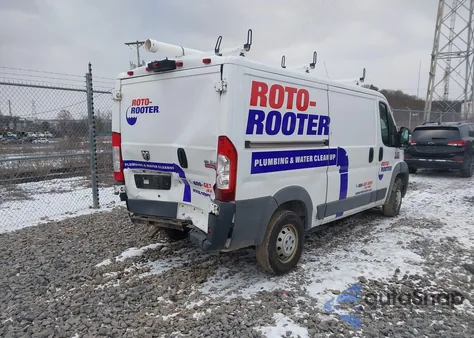 2018 Ram Promaster 1500 Low Roof 136 Wb z USA, uszkodzony, nr VIN 3C6TRVAG8JE145170